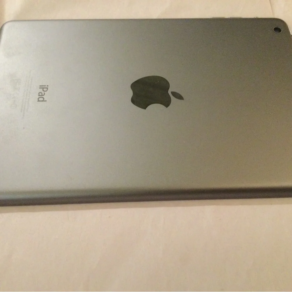 Apple IPad Mini 1 Space Grey 16GB 7.9 in